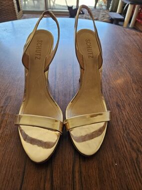 Schutz Gold Slingback Heel Sandals 9.5 Luriane